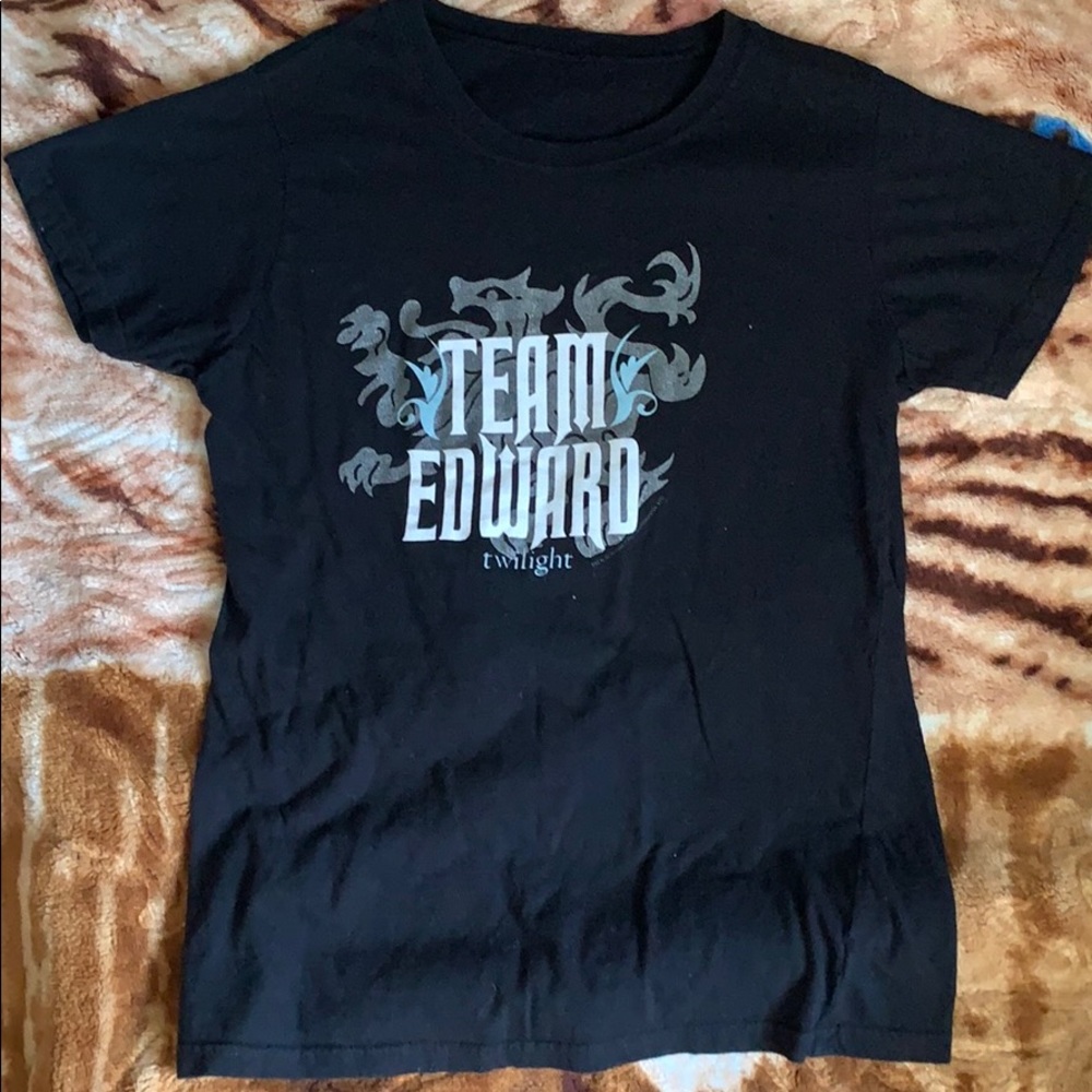 Black shirt